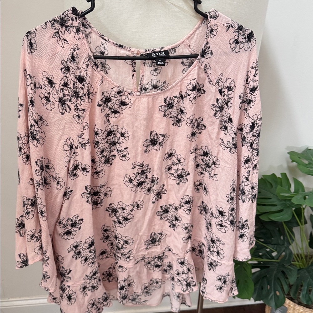 Ana women’s floral top